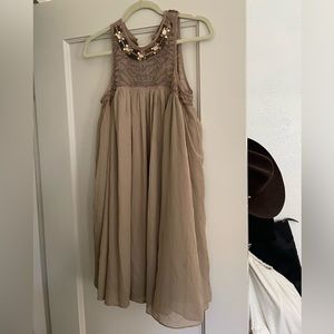 Short Anthropologie taupe dress with jewel collar